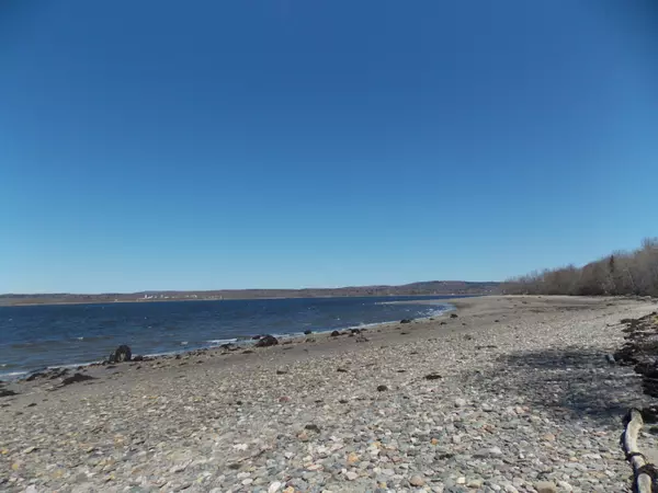 Stockton Springs, ME 04981,00 Rocky Point RD