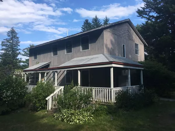 315 Hinckley Ridge RD, Blue Hill, ME 04614