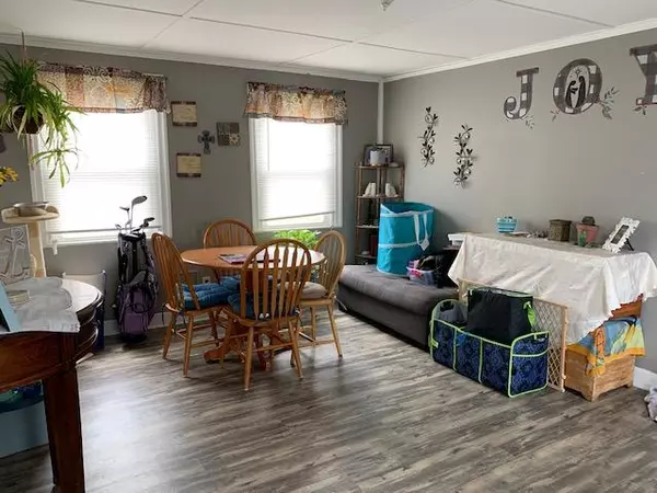 Thomaston, ME 04861,24 Beechwood ST