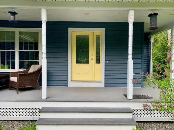 Topsham, ME 04086,18 Coombs RD