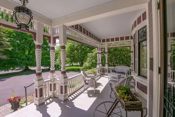 North Berwick, ME 03906,2 Elm ST