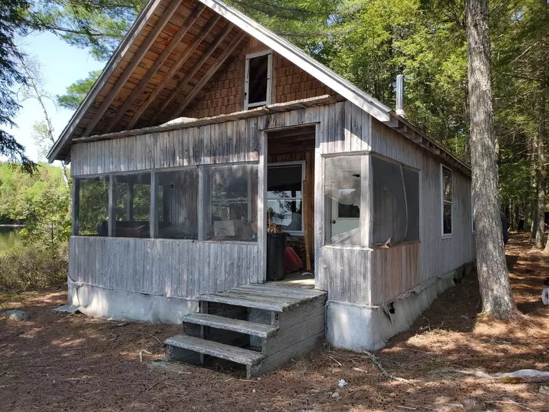 off Dobsis RD, Lakeville, ME 04487