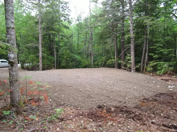 Howland, ME 04448,01 maxfield road RD