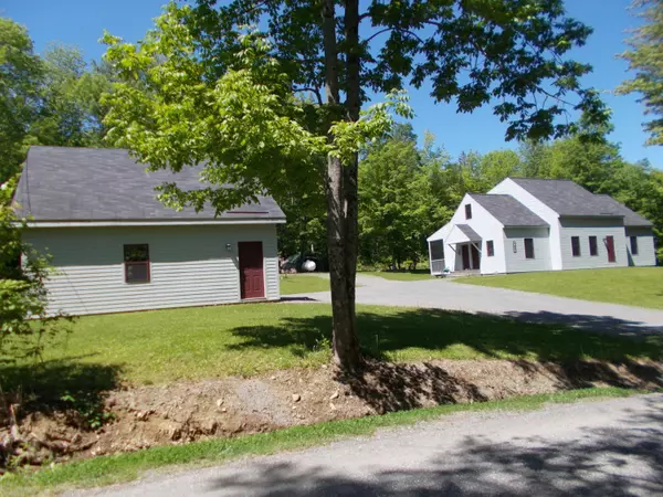 27 Lakeshore DR, Presque Isle, ME 04769