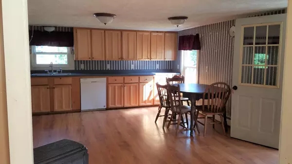 Wilton, ME 04294,883 Weld RD