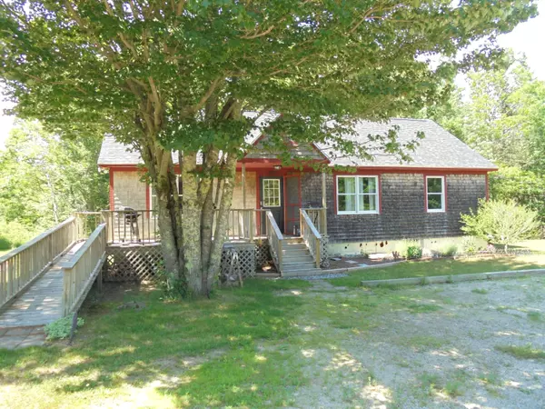 203 S Caterpillar Hill HWY S, Sedgwick, ME 04675