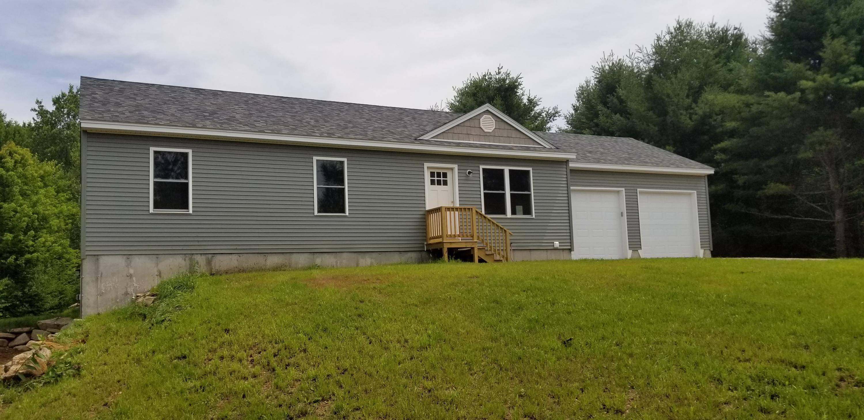 Lebanon, ME 04027,23 Paradise LN