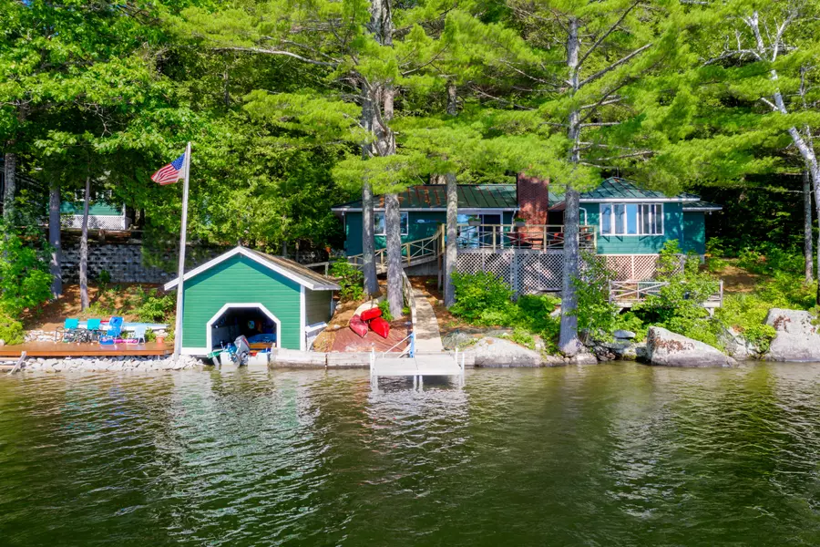 111 Crystal Spring LN, Rome, ME 04963