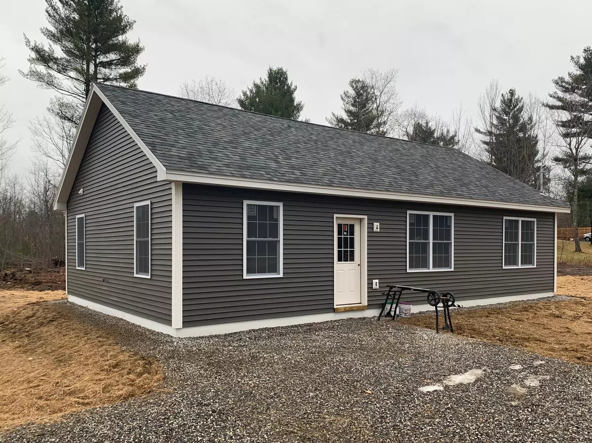 West Gardiner, ME 04345,104 Matthew LN