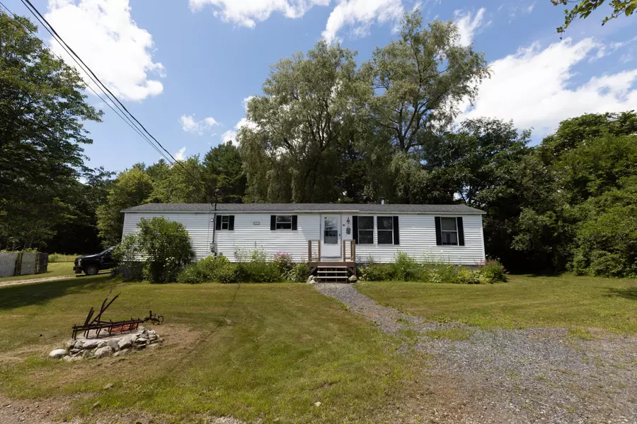 15 Pension Ridge RD, Boothbay, ME 04537