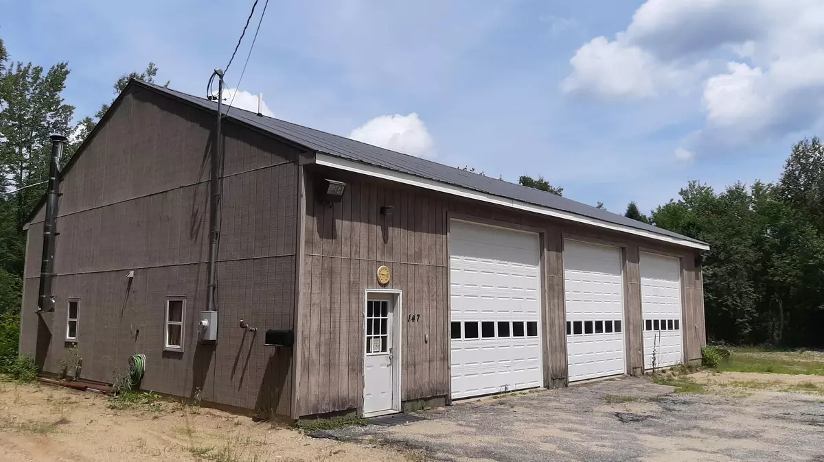 Paris, ME 04281,147 Alpine ST