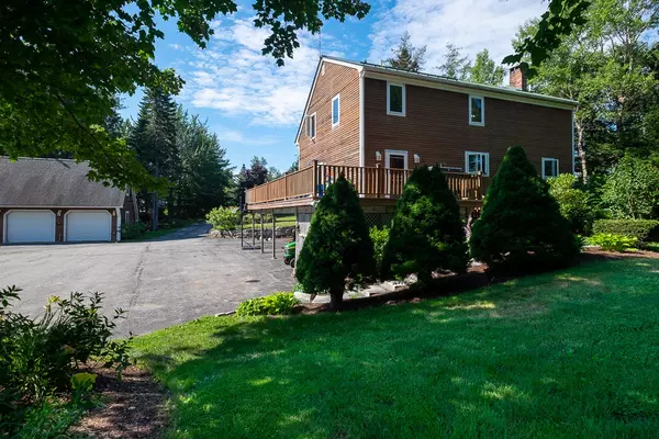 Stonington, ME 04681,169 S South Burnt Cove RD