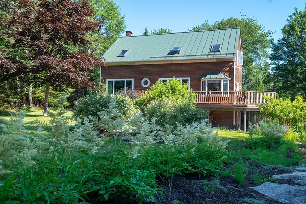 169 S South Burnt Cove RD, Stonington, ME 04681