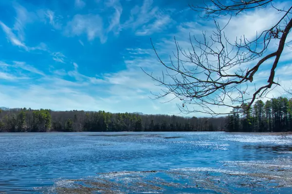 Waldoboro, ME 04572,290 Bremen RD