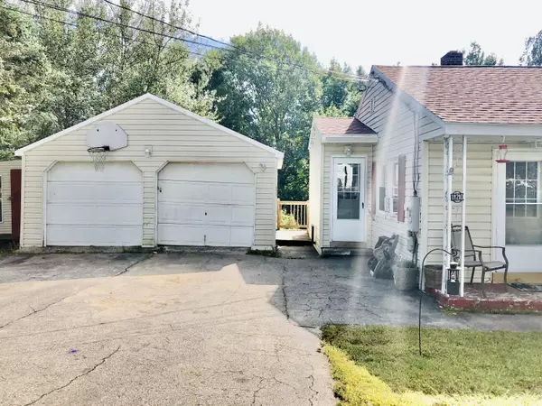 Mexico, ME 04257,120 Harlow Hill RD