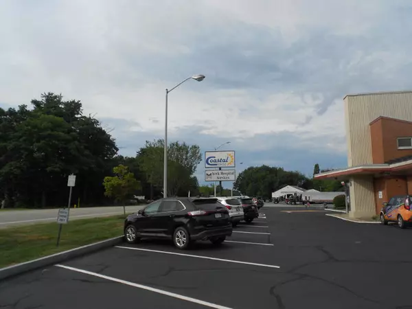 Kittery, ME 03904,75 US-Route 1 BYP