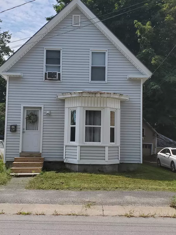 45 Getchell ST, Brewer, ME 04412