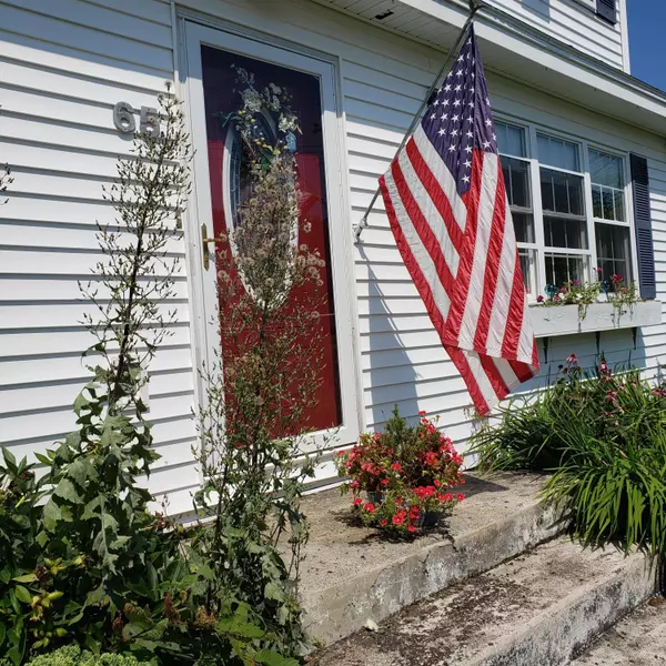 Millinocket, ME 04462,65 Forest AVE