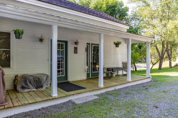 Bucksport, ME 04416,35 Central ST