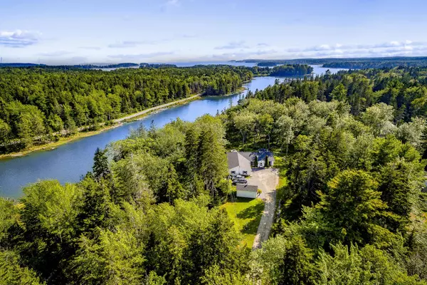 447 Seal Harbor RD, Saint George, ME 04859