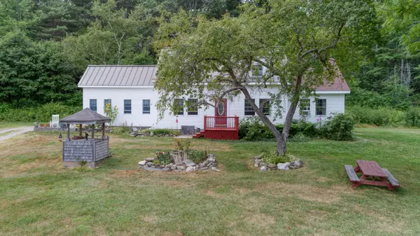 312 Mills RD, Newcastle, ME 04553