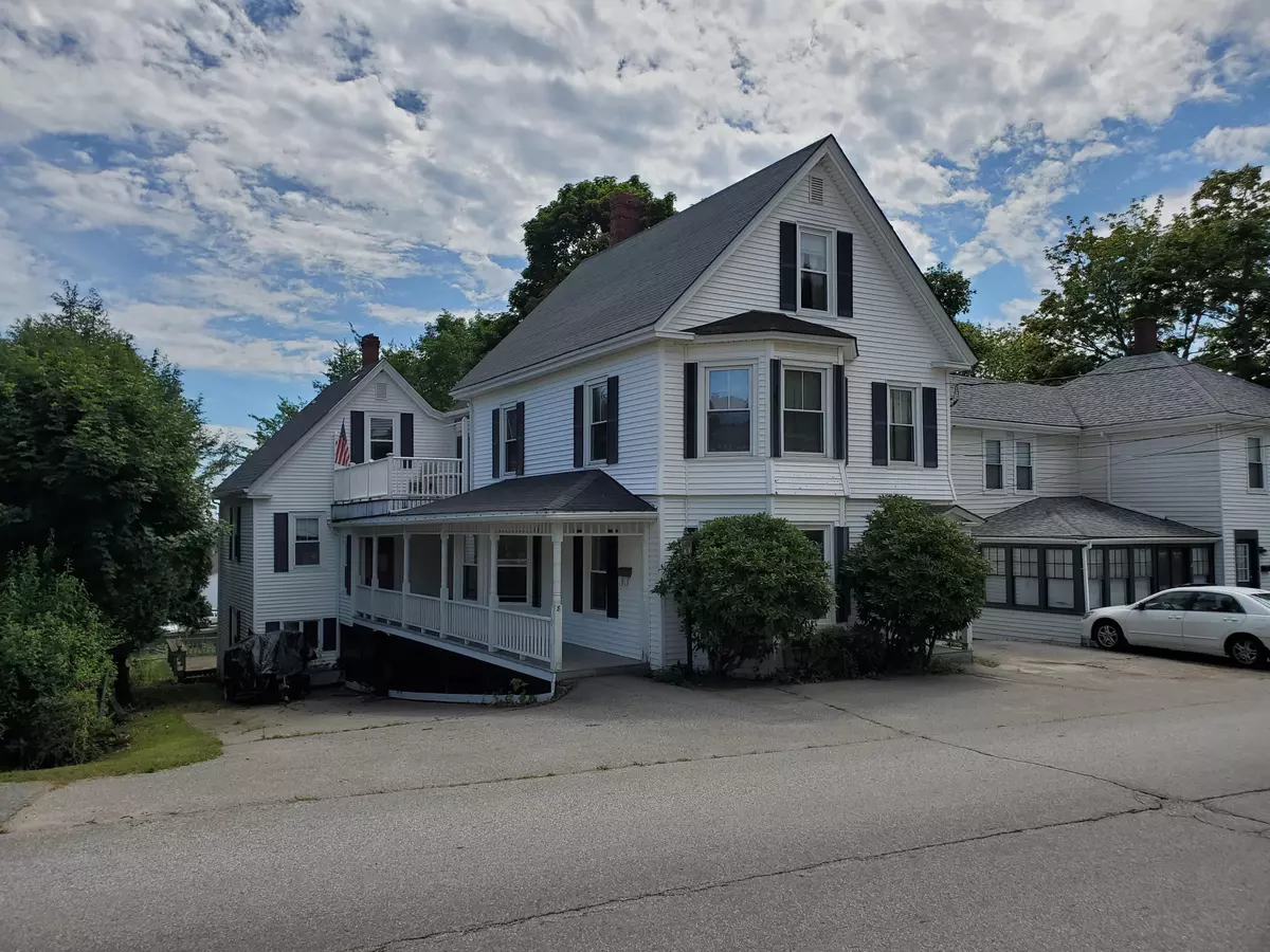 Boothbay Harbor, ME 04538,8 West ST