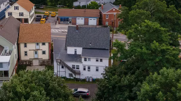 Topsham, ME 04086,16 Main ST