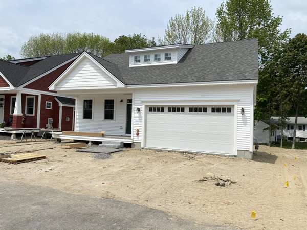 24 Fae LN #5, Gorham, ME 04038