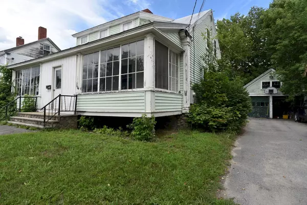 52 Main ST, Skowhegan, ME 04976