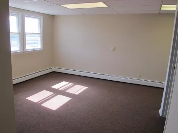 Waterville, ME 04901,100 Pleasant ST