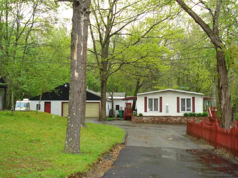 1597 Sanford RD, Wells, ME 04090