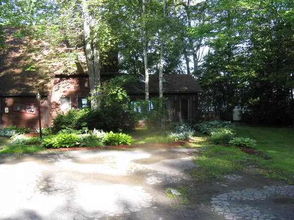 Newport, ME 04953,221 Kitchen Hill RD