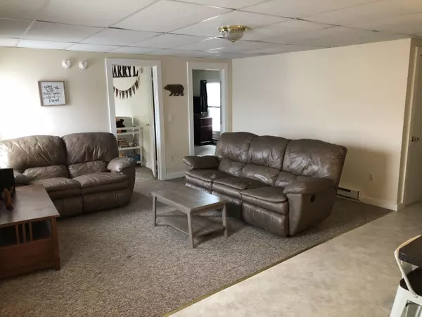 North Berwick, ME 03906,42 Main ST