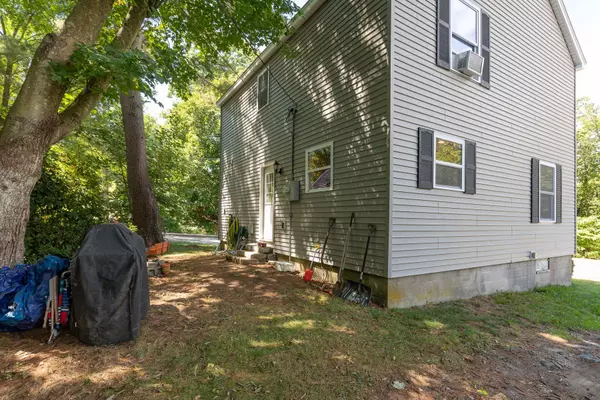 Kittery, ME 03904,6 Moore ST