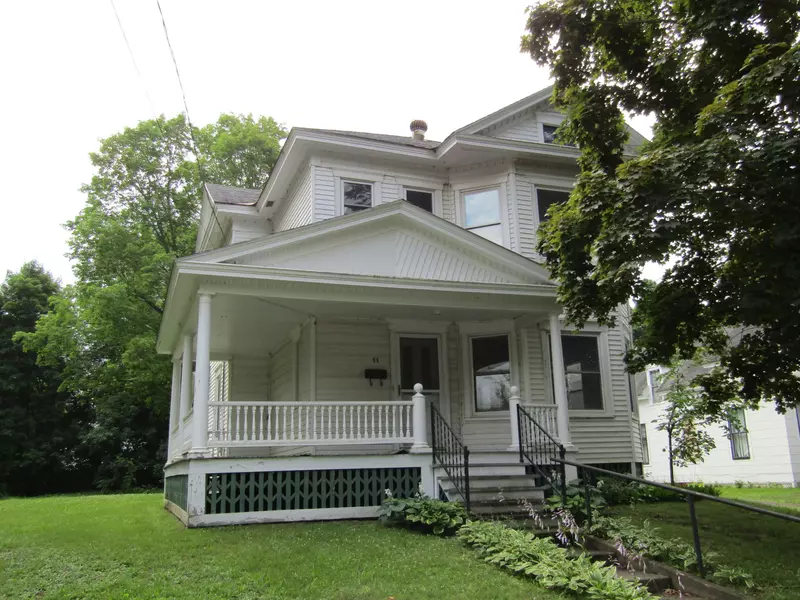 11 Pleasant ST, Milo, ME 04463
