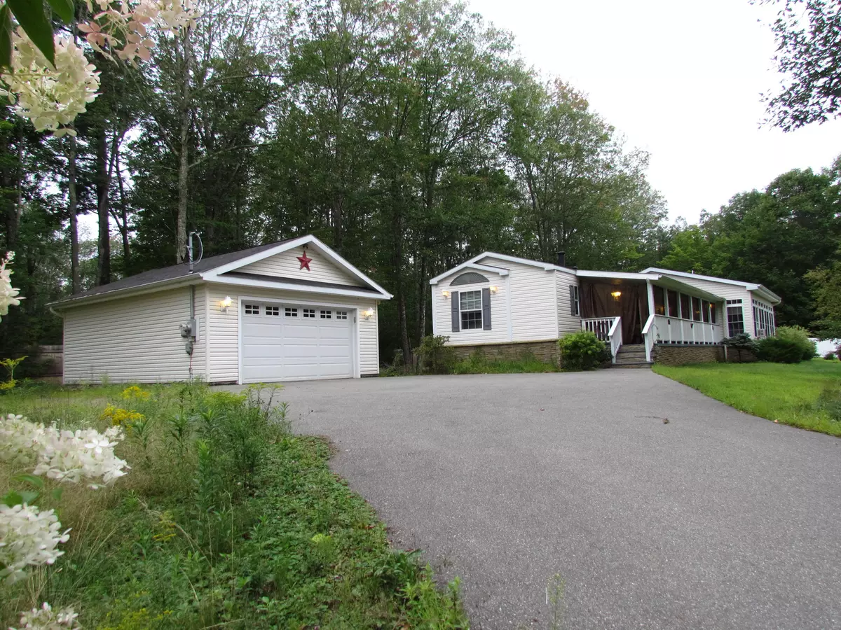 Litchfield, ME 04350,2 Lucky DR