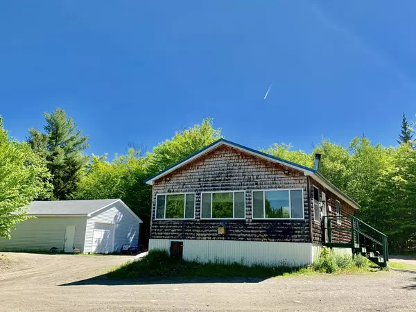 275 Trott DR, Kenduskeag, ME 04450