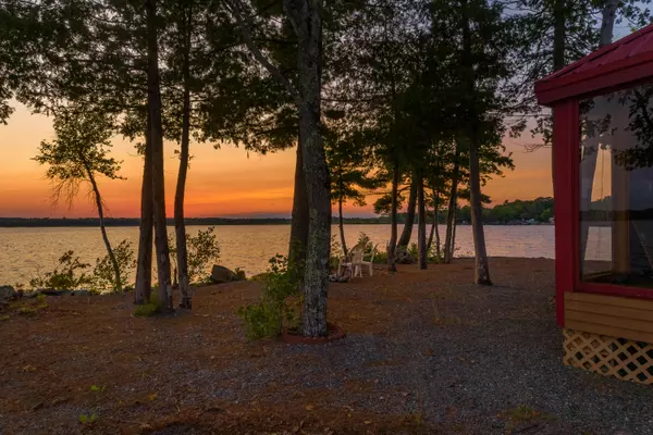 Hudson, ME 04449,18 Loon CV