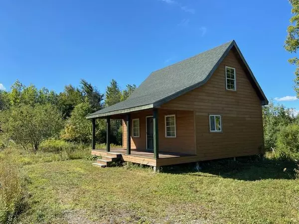 74 Shadagee RD, Cornville, ME 04976