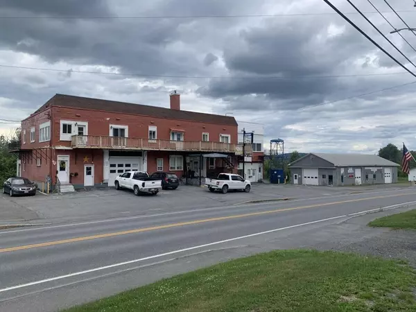 Madawaska, ME 04756,496 E Main ST