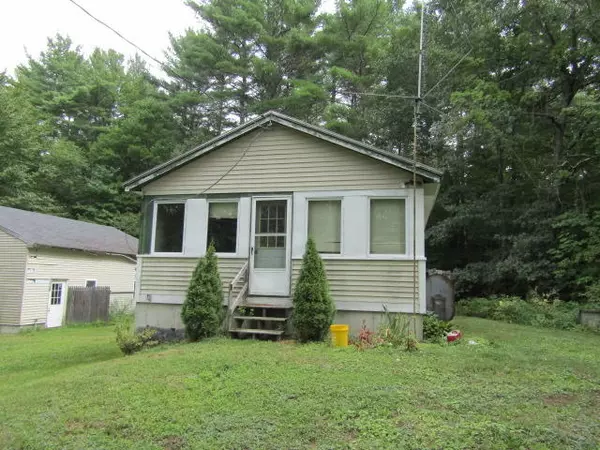 Gray, ME 04039,29 Shore RD