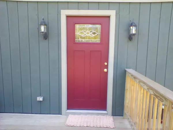 Sullivan, ME 04664,503 Bert Gray RD N