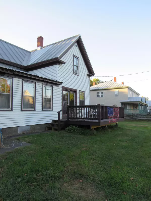 Madison, ME 04950,109 Old Point AVE