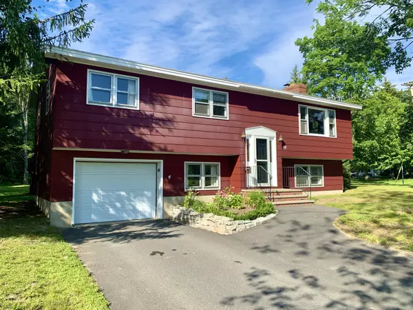 181 Juniper ST, Bangor, ME 04401