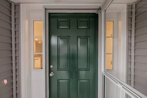 Topsham, ME 04086,12 Mica CT #50P