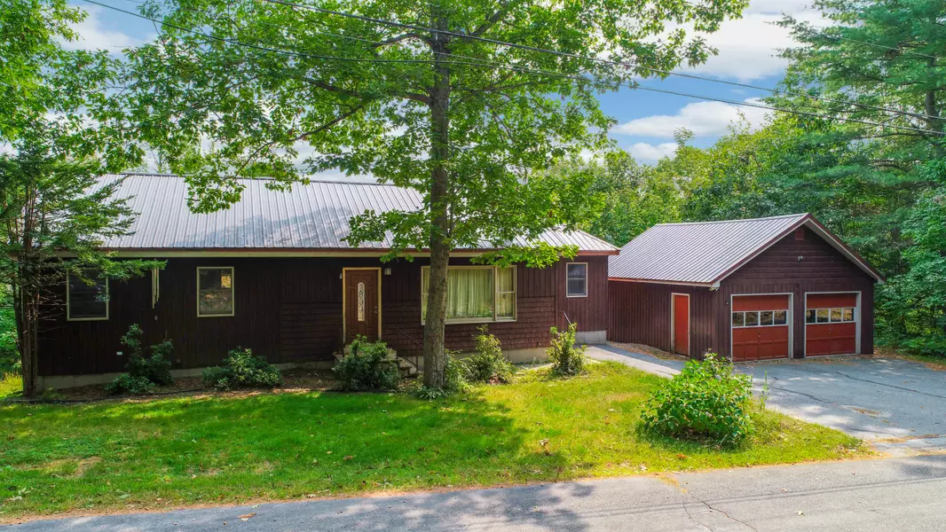 295 Middle RD, Augusta, ME 04330