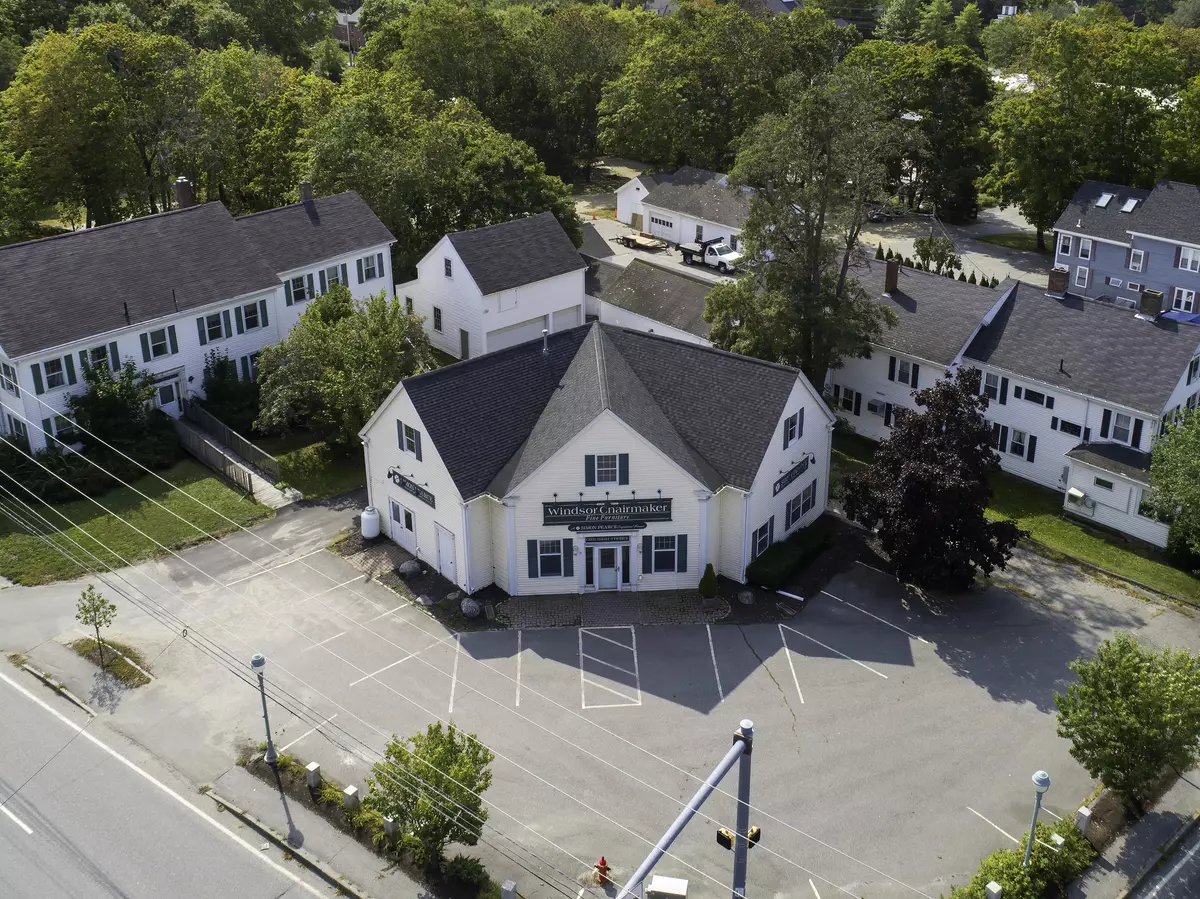 Ellsworth, ME 04605,1 High ST