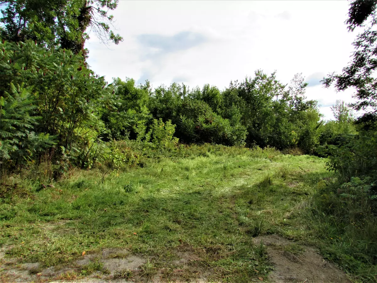 Newport, ME 04953,43 Grand View DR