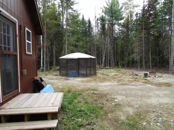 Maxfield, ME 04448,119 N Howland RD