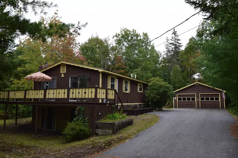 29 Anderson RD, Ellsworth, ME 04605